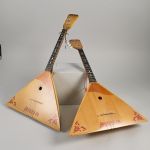 1713 2032 Balalajkor
